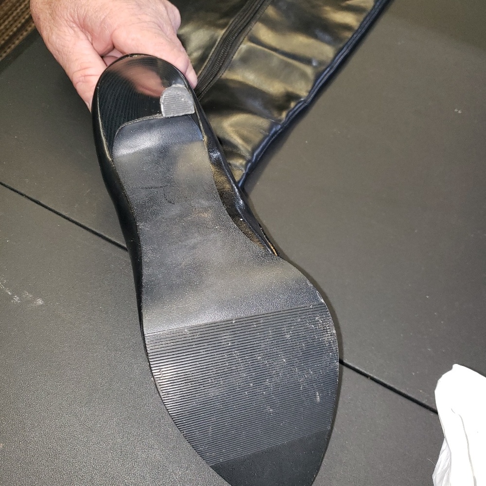 Boots - Picture 2 of 3